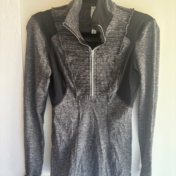 Lululemon Athletica Women's Run Your Heart Out Ruffle QuarterZip Black Gray 4 - Picture 5 of 13